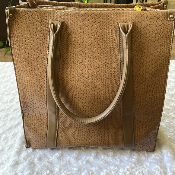 Adrienne Vittadini “The Greenwich Collection” Double Handle Shopper, Taupe - Picture 5 of 15